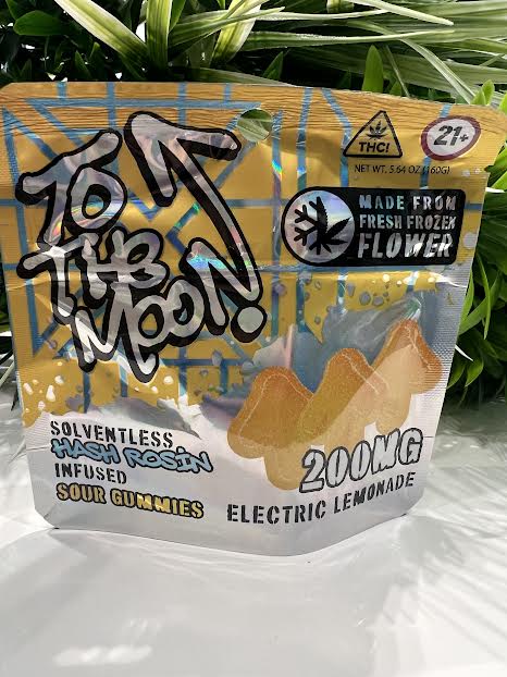 to the moon electric lemonade gummies 200mg